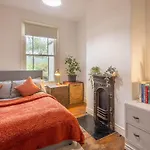 بيت للعطل Large House, Garden, 3 Bedrooms *