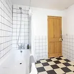 بيت للعطل Large House, Garden, 3 Bedrooms