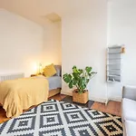 Large House, Garden, 3 Bedrooms بيت للعطل *