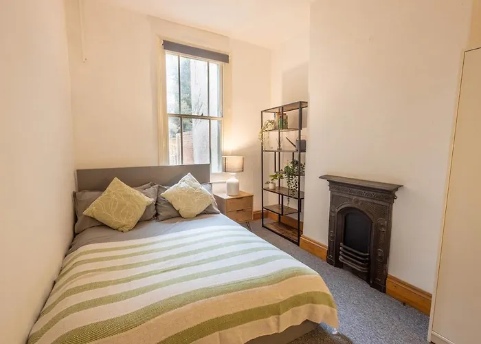 Holiday home Large House, Garden, 3 Bedrooms