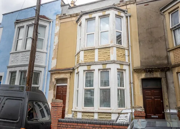 Feriehus Large House, Garden, 3 Bedrooms Bristol