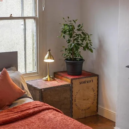 Large House, Garden, 3 Bedrooms