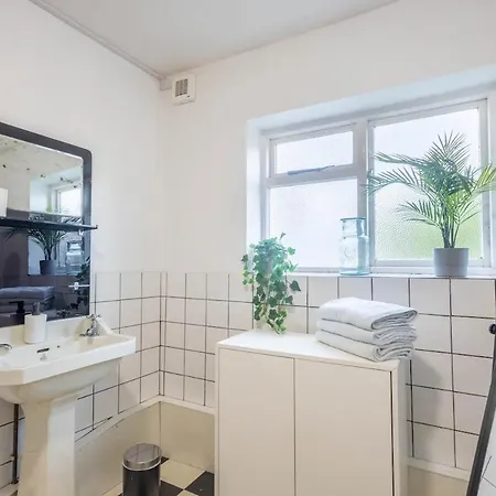 Σπίτι διακοπών Large House, Garden, 3 Bedrooms