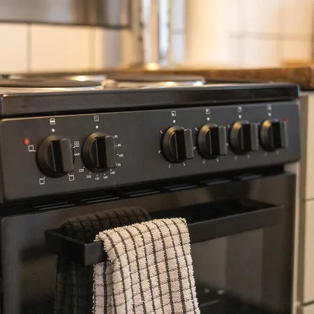 Large House, Garden, 3 Bedrooms Σπίτι διακοπών