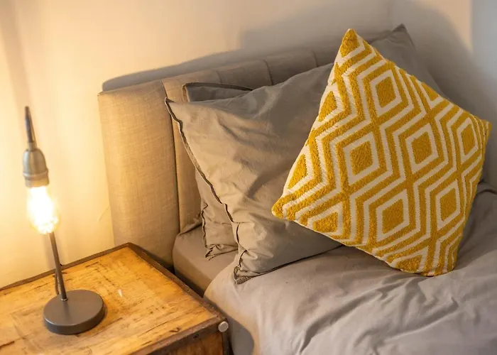 Large House, Garden, 3 Bedrooms 度假居 布里斯托